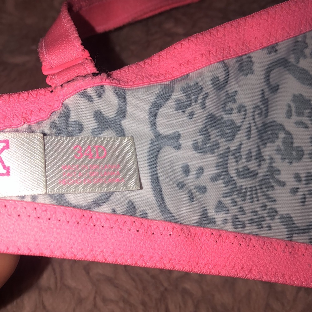 Pink bra - Picture 3 of 3